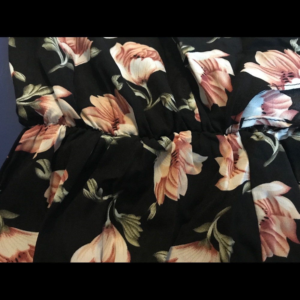 Black Floral Long Sleeve Romper - Picture 6 of 7